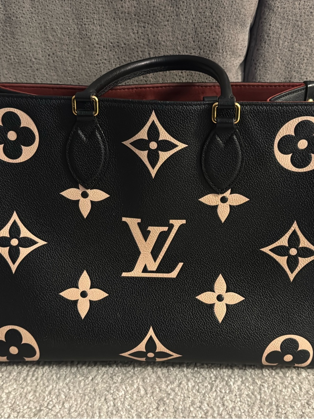 100% authentic Louis Vuitton On The Go MM 💜 Friday price drop💜 - Picture 14 of 15